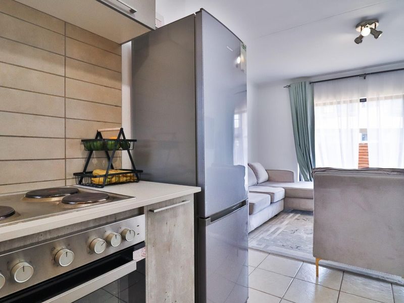 Perfect for Families or Investment - 4 Bed 2 Bath! - Photo 5