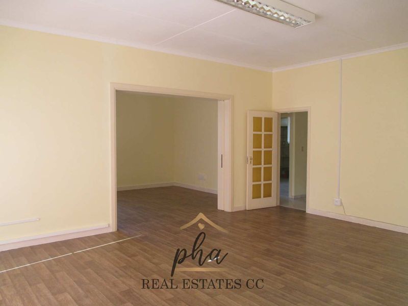 Endless Possibilities Await – Spacious Property in the Heart of Swakopmund - Photo 2