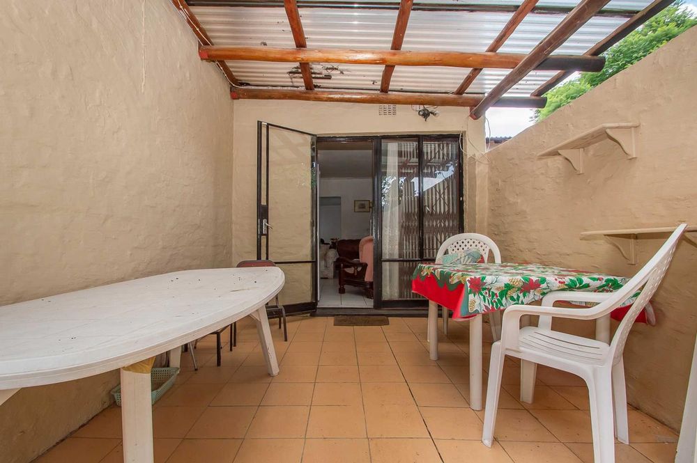 2nd Patio off lounge to gardens