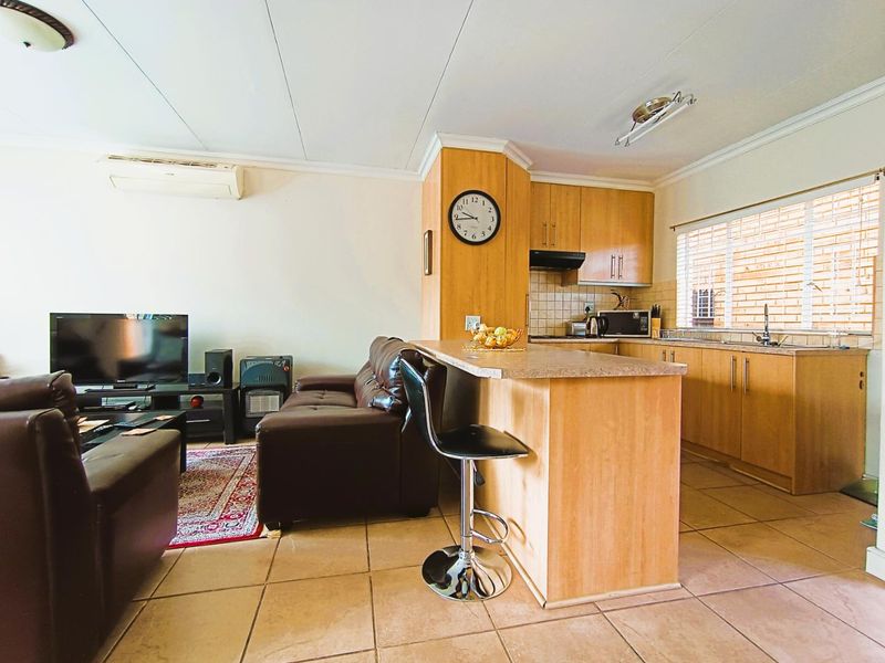 Modern Comfort Meets Convenience - Photo 6