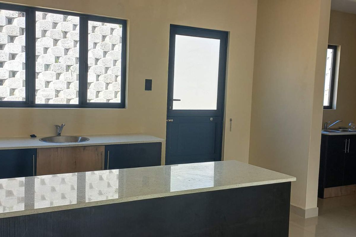 Beautiful 3 bedroom Townhouse tor rent - Photo 3