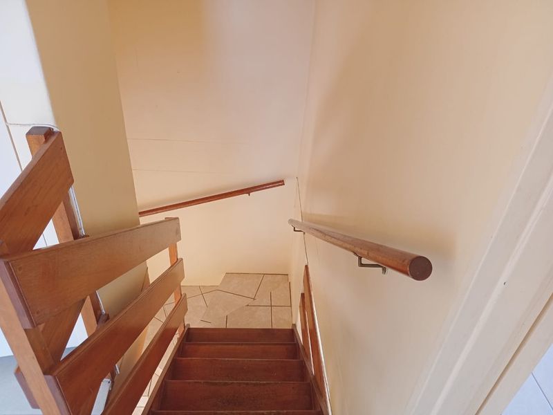 Stylish 3-Bedroom Duplex in the Heart of Empangeni Central! - Photo 7