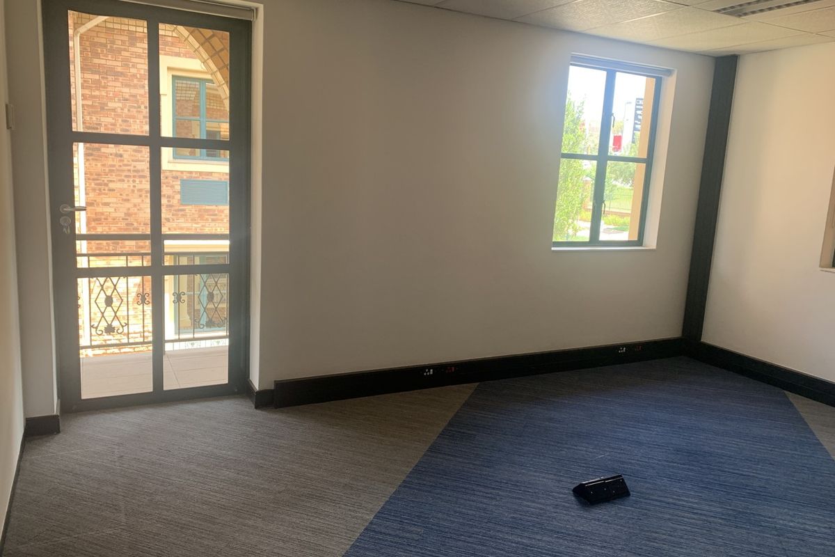 295m2 Rivonia Office To Let - Photo 4