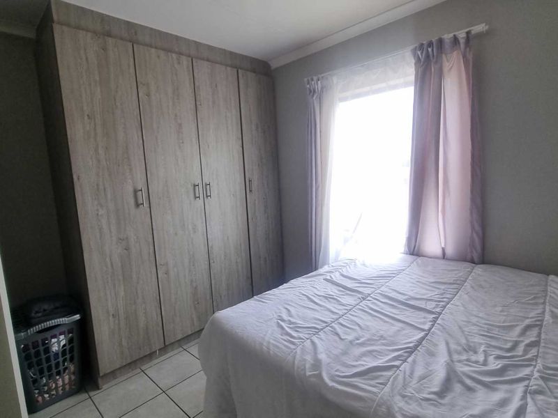 Spacious 2-Bedroom Apartment in a Perfectly Managed Estate - Photo 7