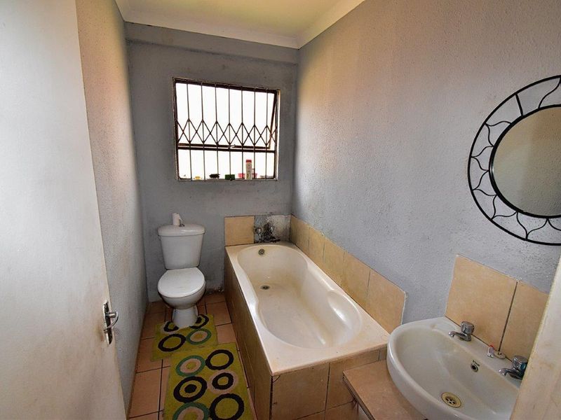 Perfect Starter Home - Photo 8