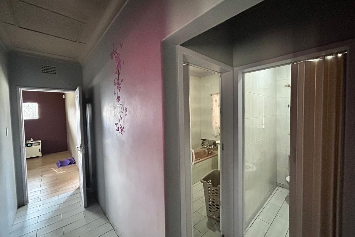 Your Perfect Family Home - Photo 2