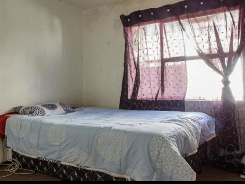 2 bedroom flat in Kempton Park - Photo 8