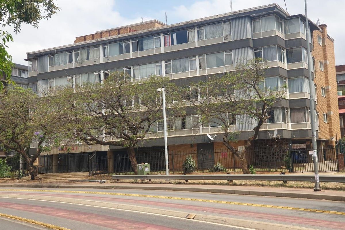 Delightful Apartment - Photo 3