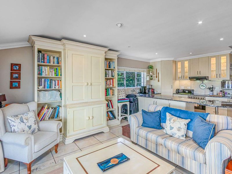 Charming family home with separate flat - Photo 7