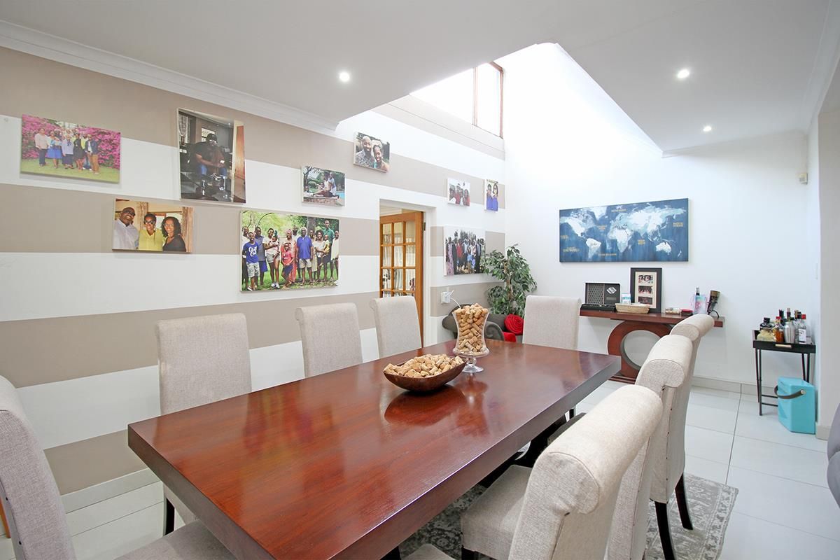 Charming Family Home with Cottage, Pool, and Spacious Garden - Photo 2