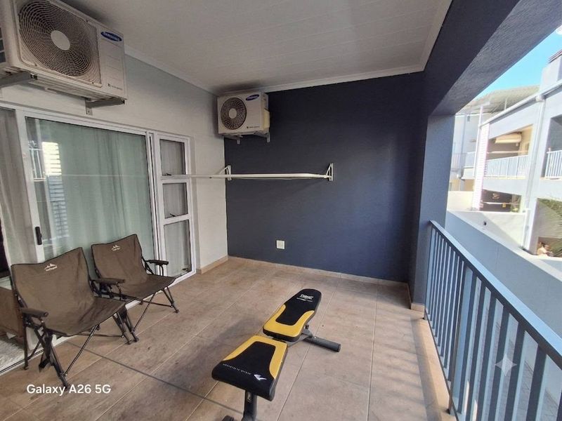 2 Bedroom Apartment To Let In Pionierspark Ext 1 - Photo 4