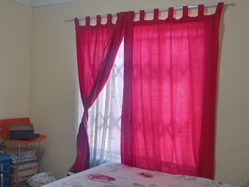 3 Bedroom House for sale - Photo 7