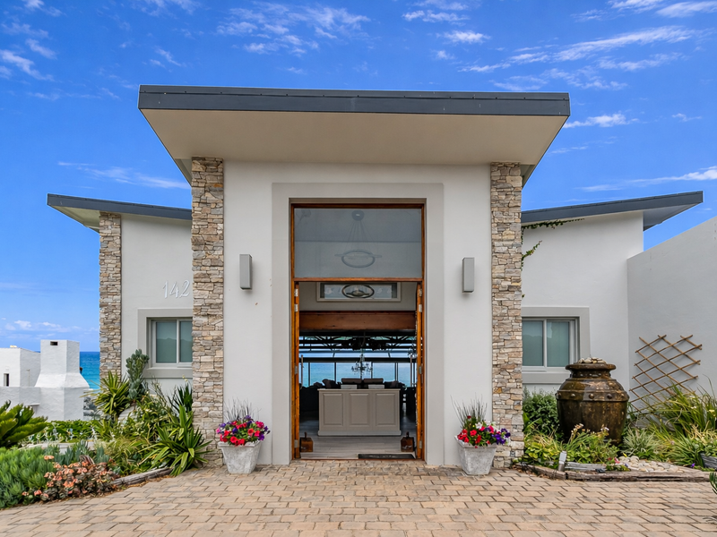 Beachfront Home on sandy shores - A Coastal Gem - Photo 4