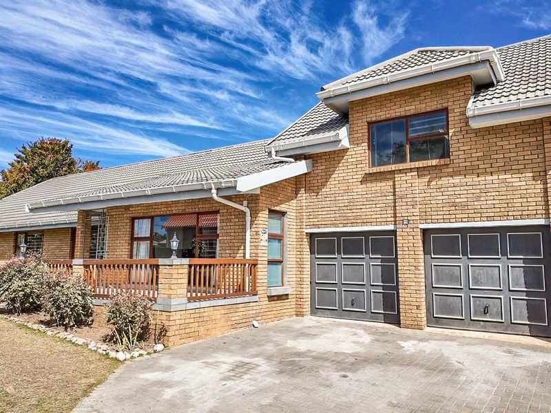 Charming Family Home in the Heart of Hartenbos - Photo 6