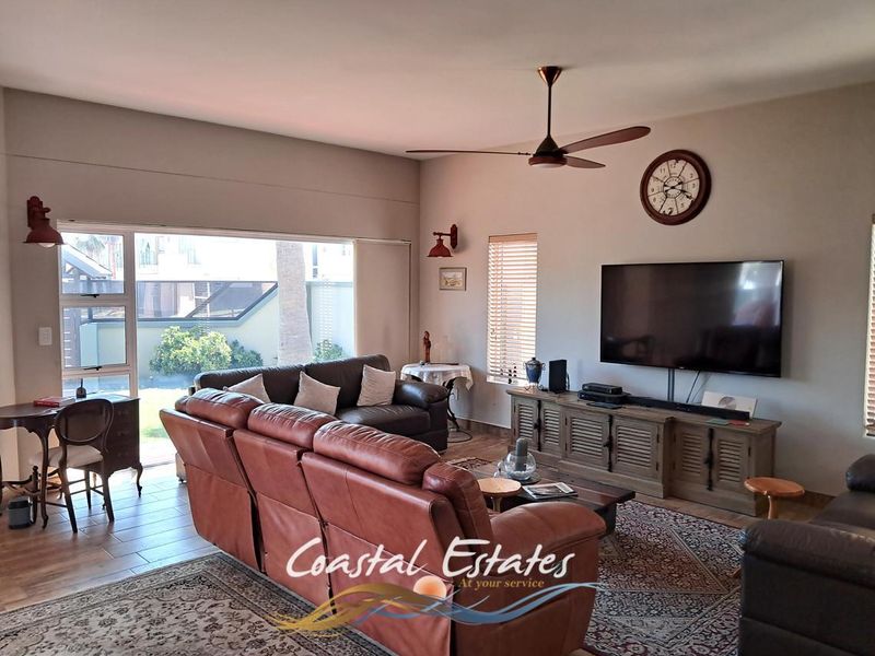 Exquisite Waterfront Home with Breathtaking Views - Photo 4