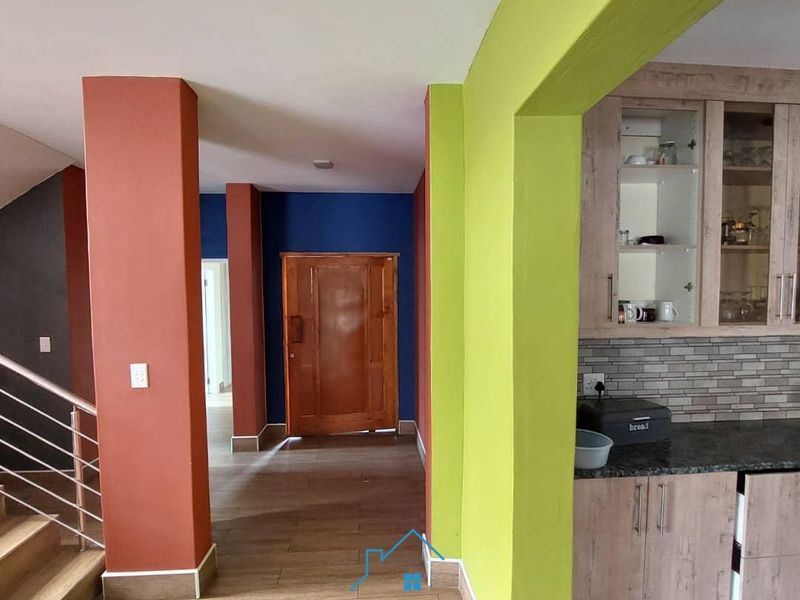 Spacious 4-Bedroom Family Home with Modern Comfort, Classic Charm & Prime Coastal Living. - Photo 3