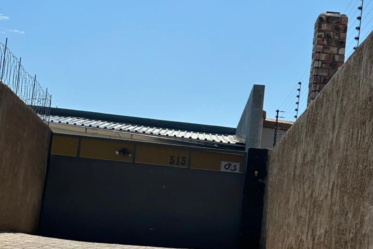 MODERN HOME FOR SALE IN OTJOMUISE - Photo 3