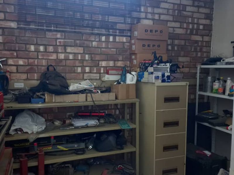 PRIME COMMERCIAL SPACE TO LET - Photo 6