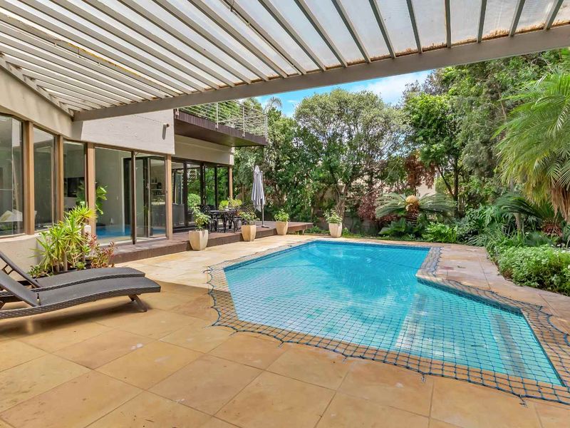 MODERN SPACIOUS AND STYLISH HOME - Photo 2