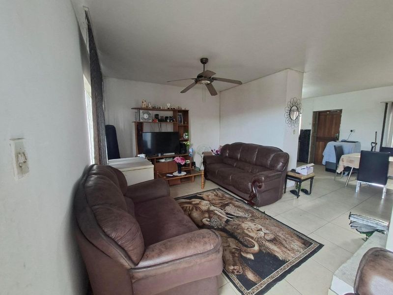 Cosy Family Home - Photo 4