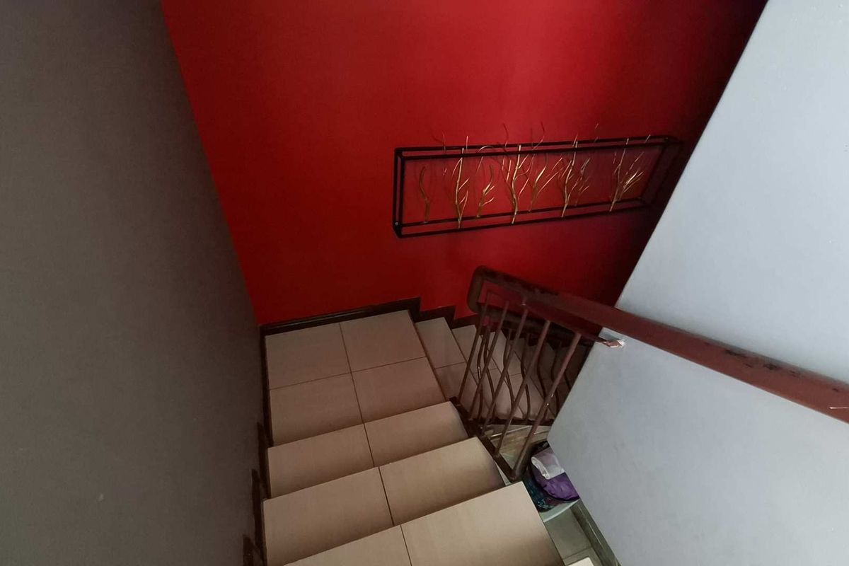 🏡 5-Bedroom Double Storey Freestanding House - Photo 5