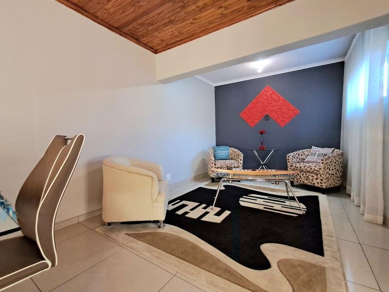 4 Bedroom House for sale in Albemarle - Photo 5
