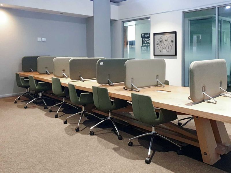 Flexible workspace in Regus Lynnwood Bridge - Photo 8