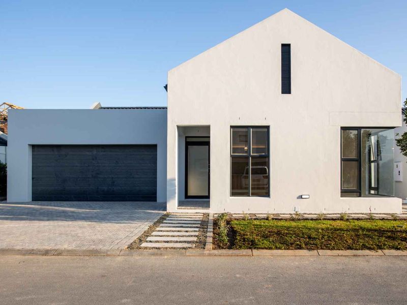 An Exceptional New Three-Bedroom Home set in Paarl Valleij Lifestyle Estate & Farm - Photo 2