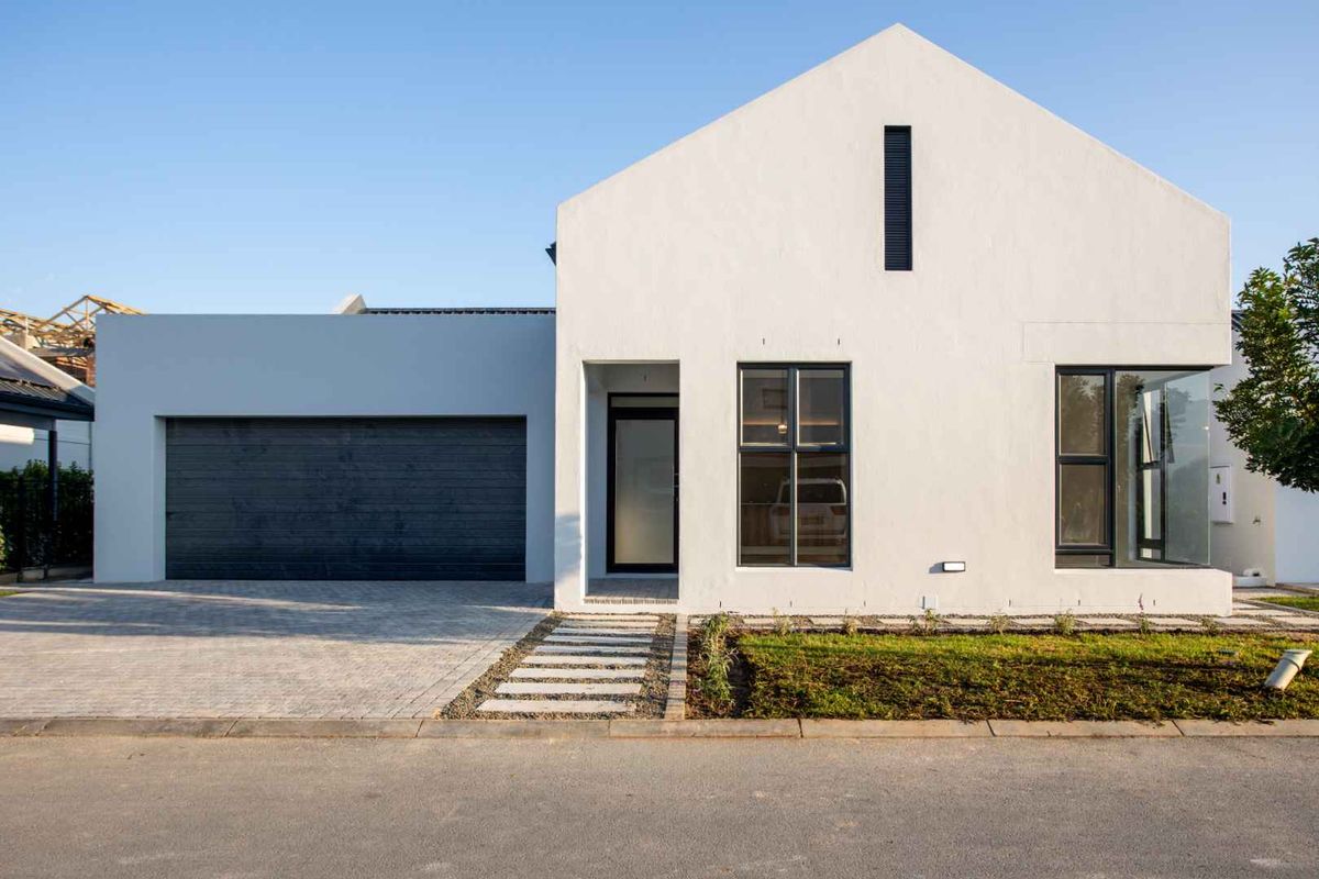 An Exceptional New Three-Bedroom Home set in Paarl Valleij Lifestyle Estate & Farm - Photo 2