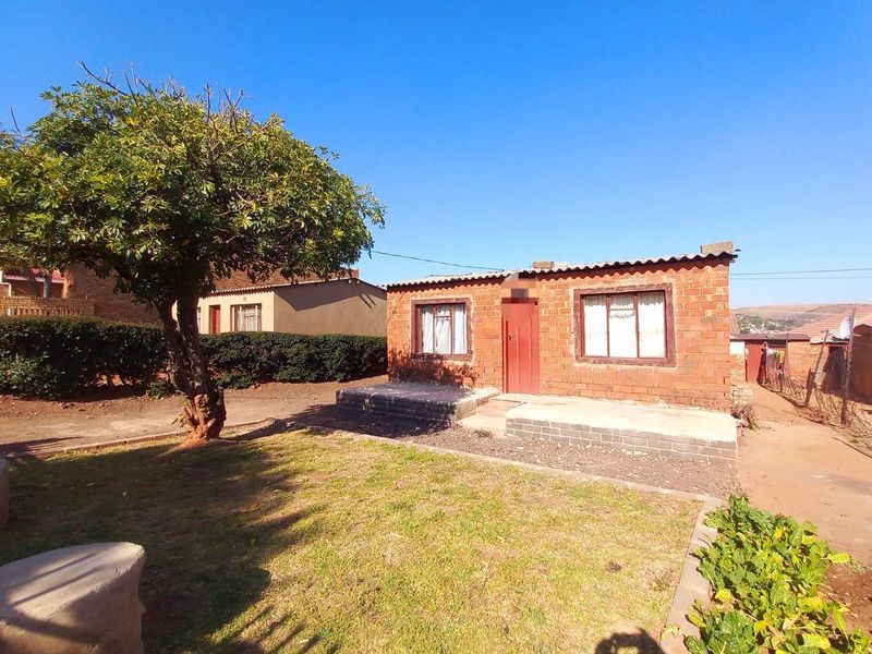 Two Bedrooms house for sale in Atteridgeville - Photo 2