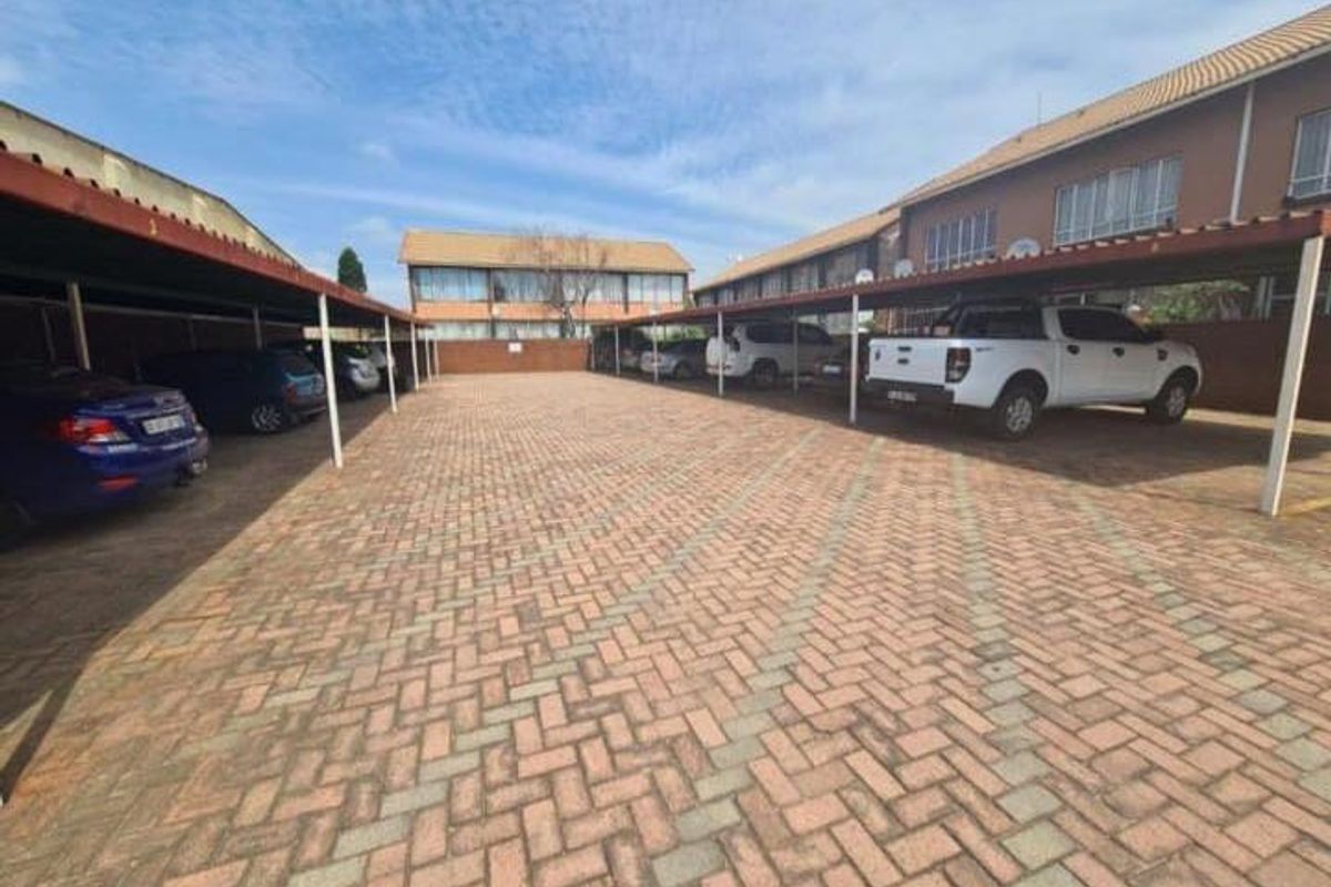 2/3 bedroom apartment for sale in Towerby - Photo 2