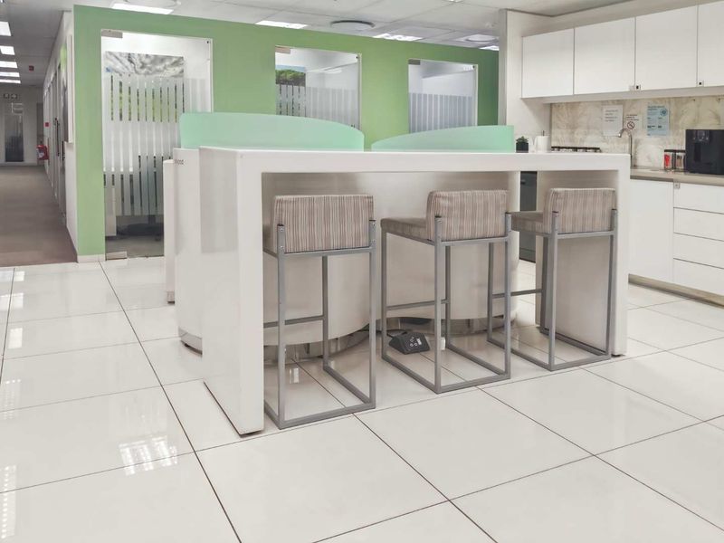 Private office space for 4 persons in Regus North West Province - Photo 5