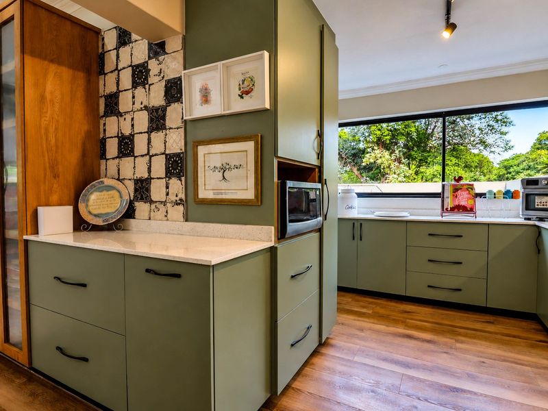 Lovely Family Home in Boomed Off Irene. - Photo 10