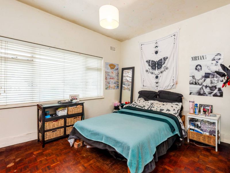 Spacious First-Floor Apartment with Mountain Views - Photo 9