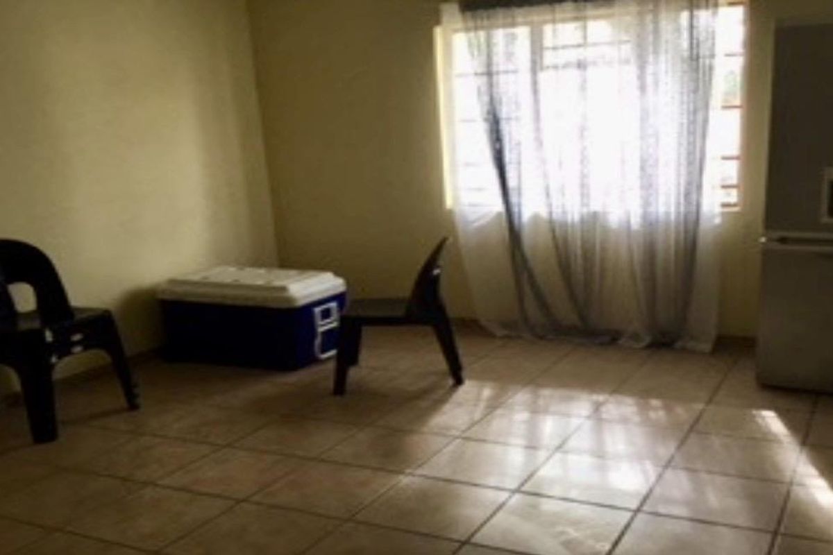 FOR SALE: 4 bedrooms house for sale in Helao Nafidi, Oshikango, Selling price N$N$950,000 cost excluded, Erf size 1200 m2 - Photo 3