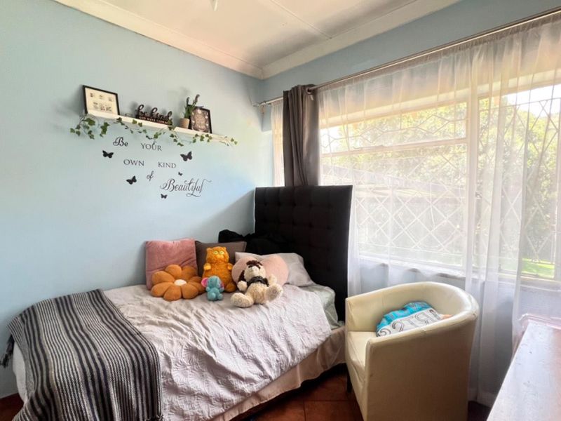 Prime Location Gem: Your Dream Family Home Awaits!" - Photo 10