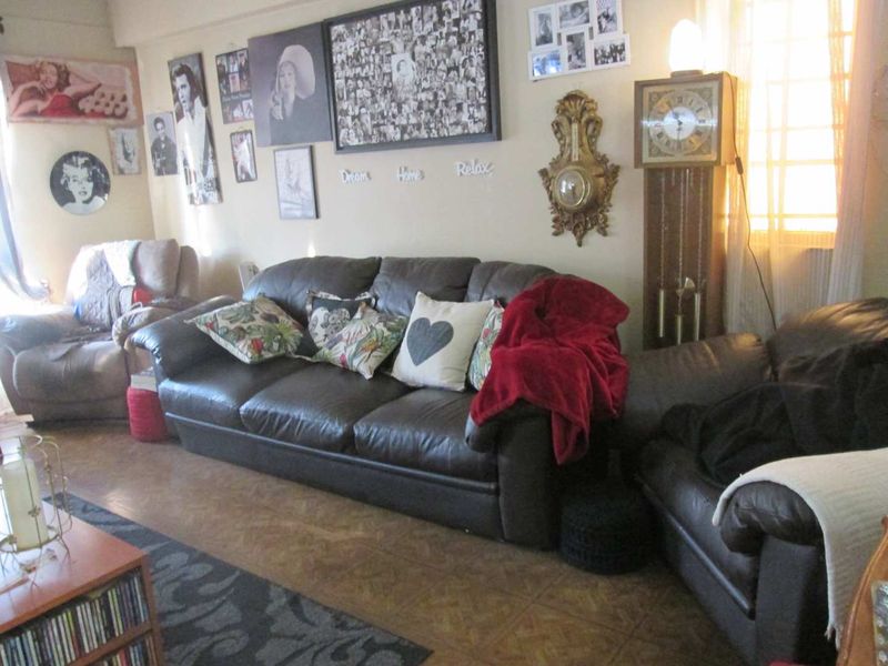 BEAUTIFUL, NEAT AND BIG [4] FOUR BEDROOMS DUPLEX FOR SALE IN SUNNYSIDE EAST '' BARGAIN - Photo 10