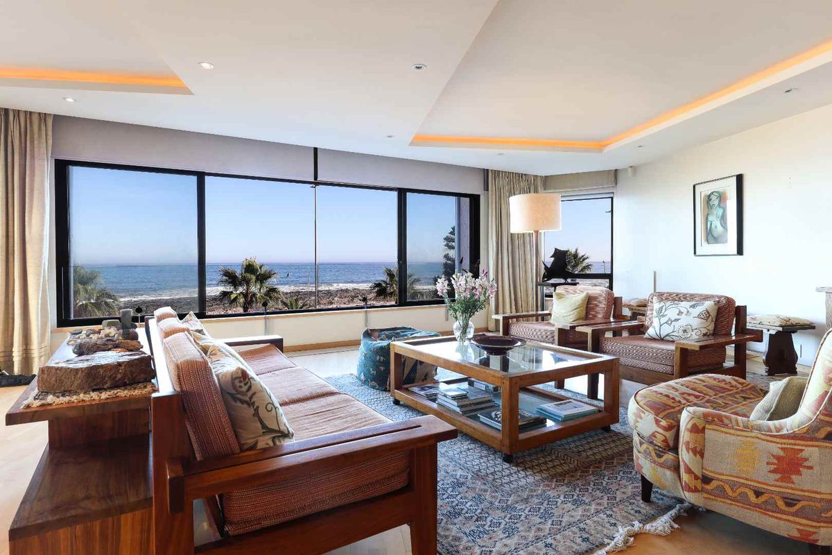 Exceptional Seafront Apartment - Photo 4