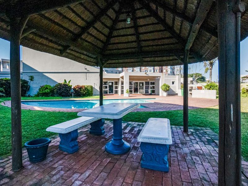 Immaculate level land with sea views - Photo 6