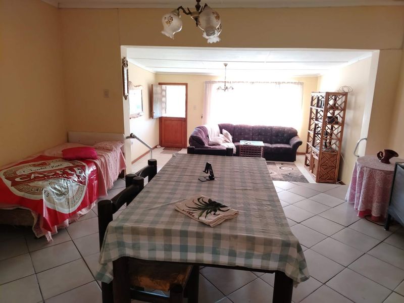 Perfect blend of comfort and potential - Photo 10