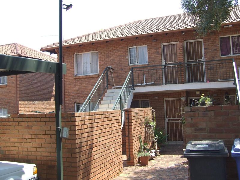 2 BEDROOM FLAT TO RENT IN DOORNPOORT - Photo 1
