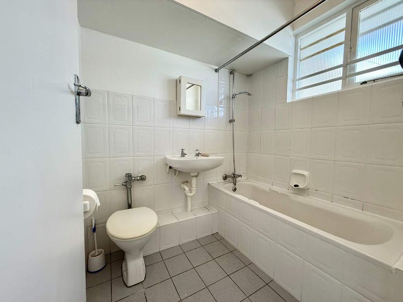 Platinum Mile Investment Apartment - Photo 5