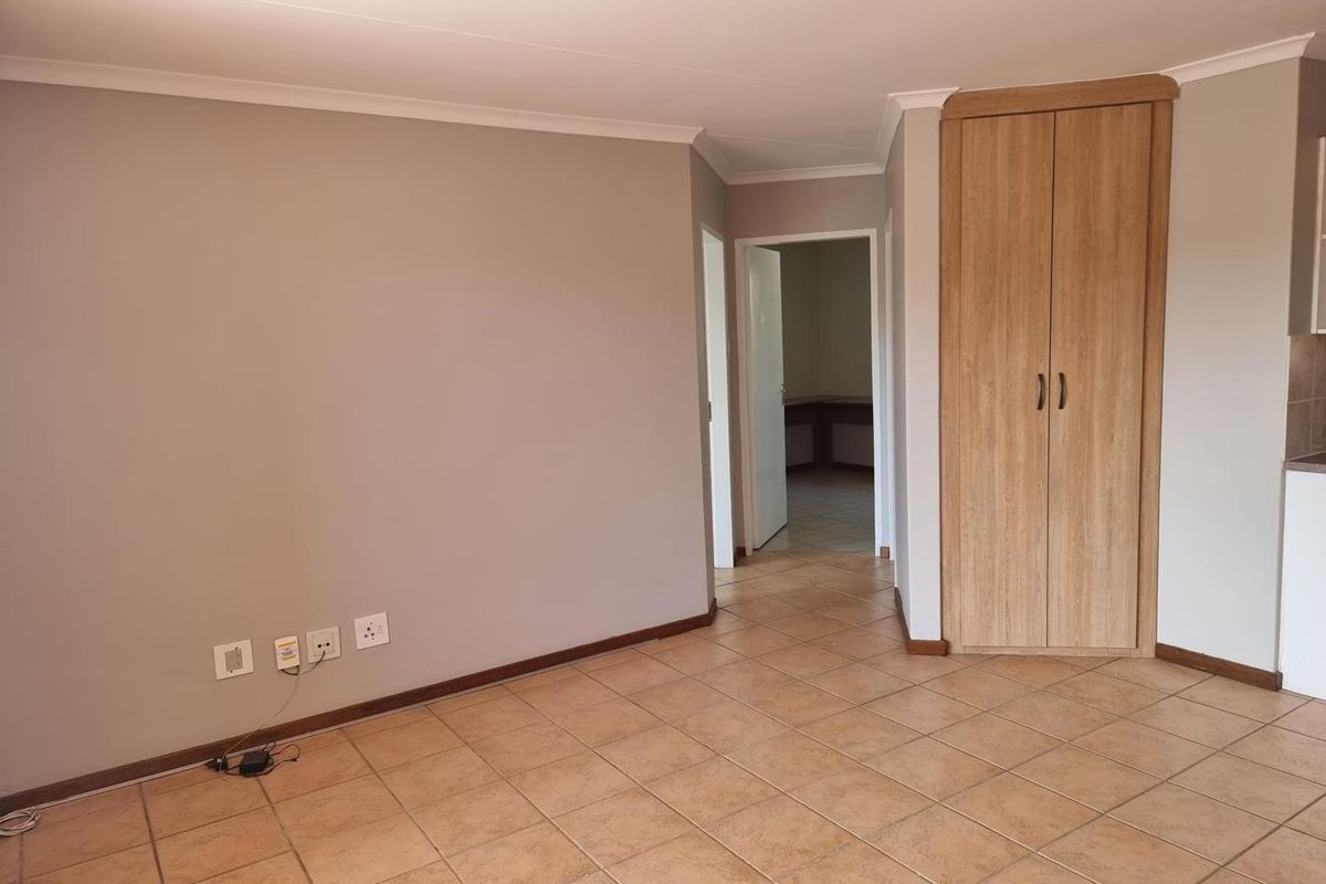 Boasting Beauty - Photo 5