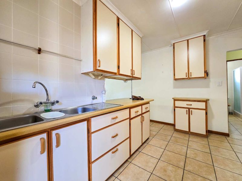 Neat family home for sale in harbour area. - Photo 10