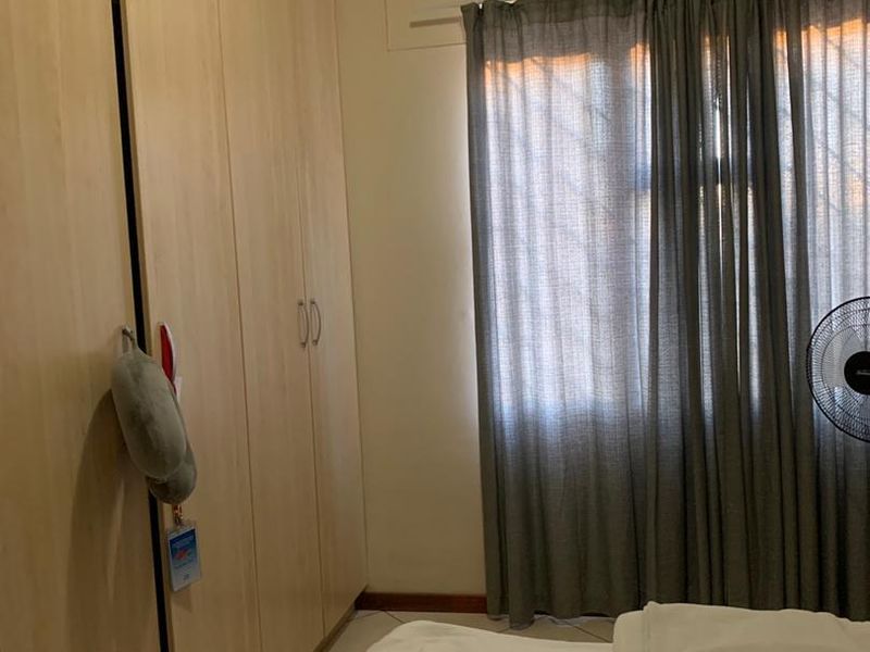 2 Bedroom Flat for Sale - Photo 5