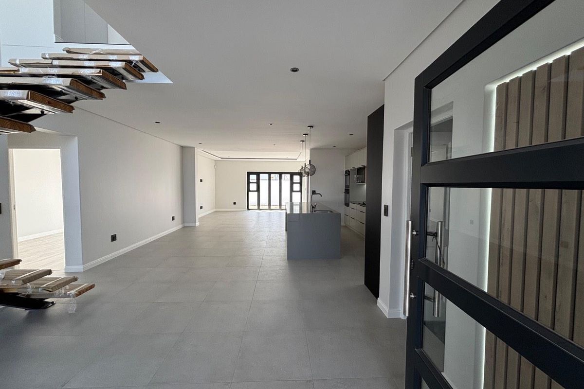 Brand new 4 bedroom home in Sandown - Photo 3