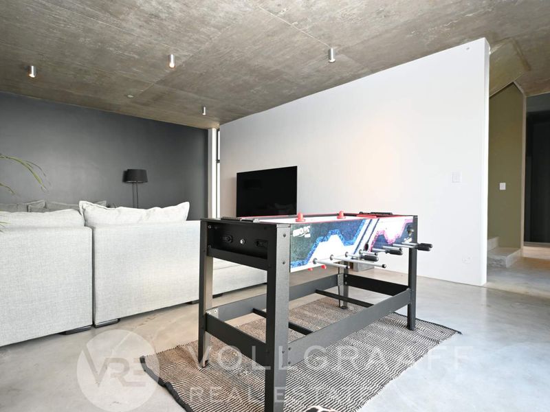 Modern Home Available For Rent - Photo 8