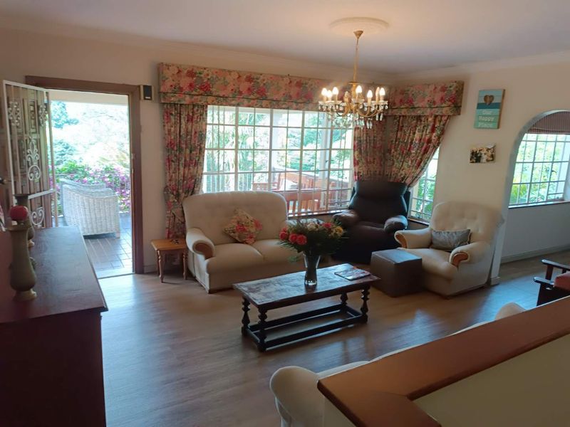 A ONE-OF-A-KIND SANCTUARY HOME IN SERENE MONTROSE - Photo 10