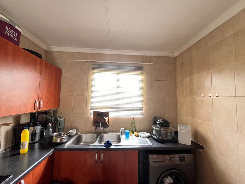 3 bedroom Apartment for rent - Photo 3