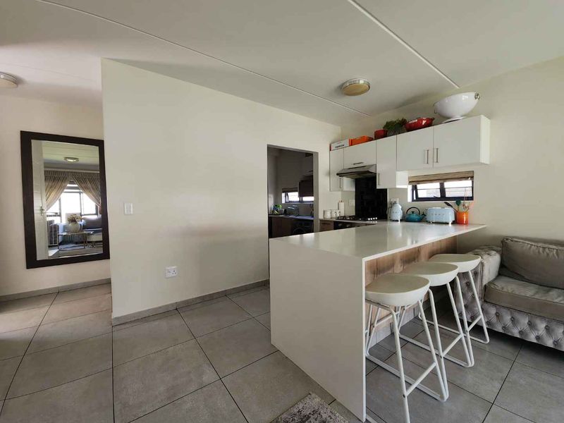 Modern Double-storey 3-Bedroom Cluster Home - Photo 8